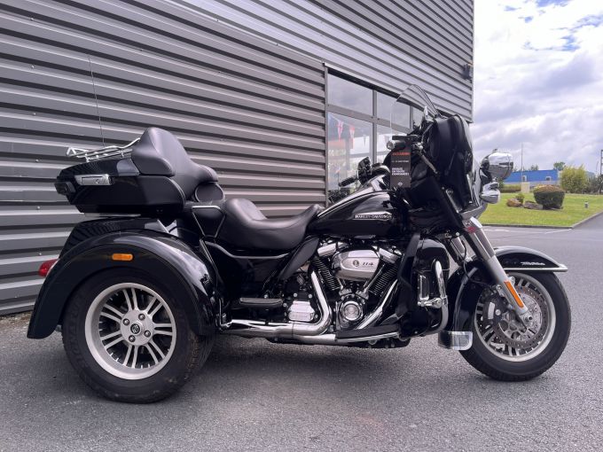 HARLEY-DAVIDSON TRIKE TRI GLIDE 1868 ULTRA 4