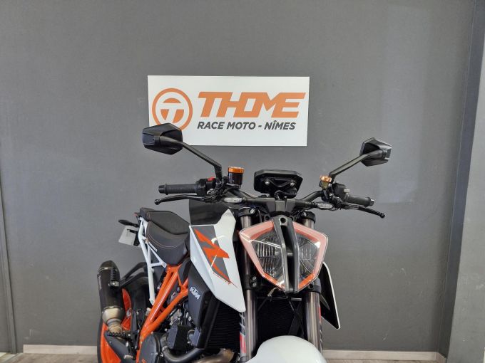KTM 1290 SUPER DUKE R 4