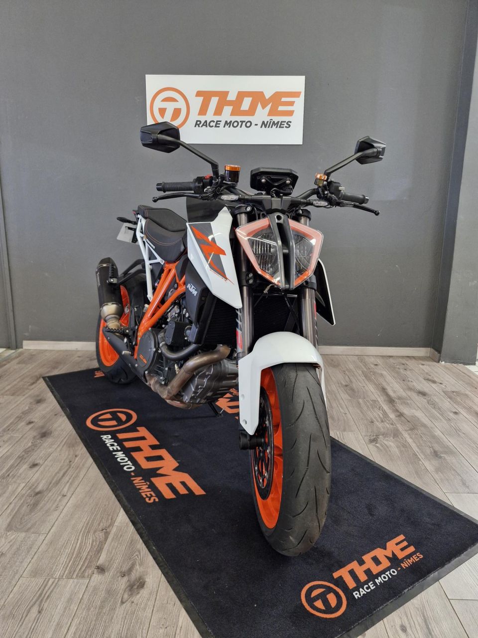 KTM 1290 SUPER DUKE R 4