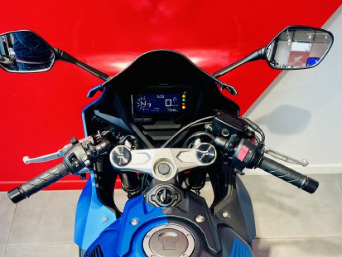 HONDA CBR650R 4