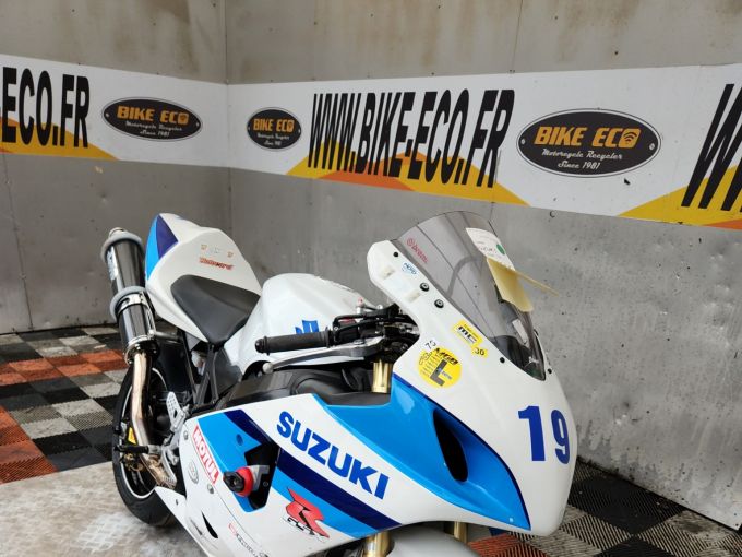 SUZUKI GSX-R 750 4