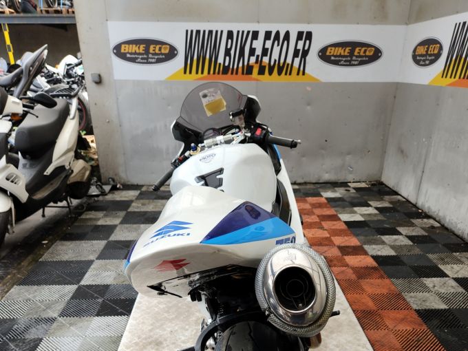 SUZUKI GSX-R 750 4