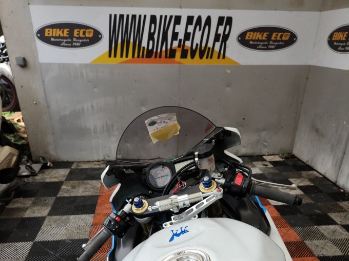 SUZUKI GSX-R 750 4