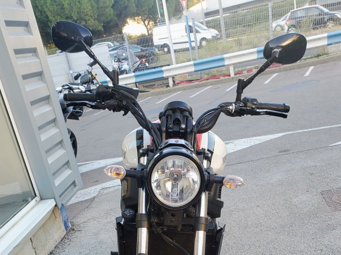 YAMAHA XSR 700 4