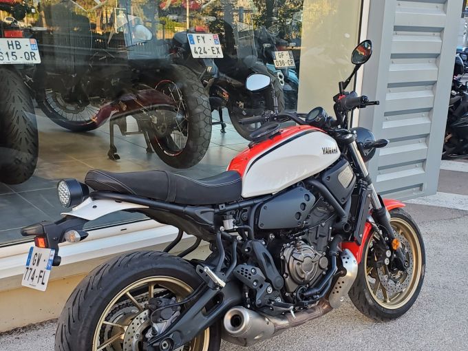 YAMAHA XSR 700 4