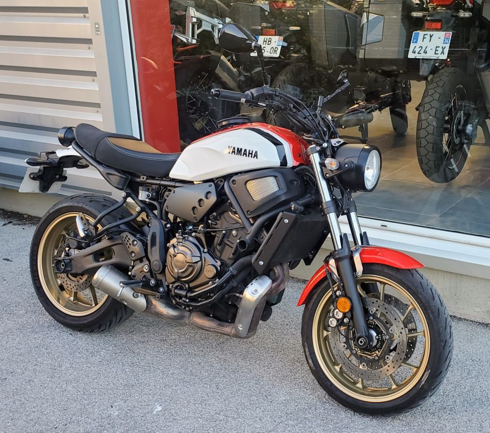 YAMAHA XSR 700 4