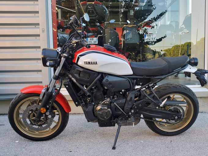 YAMAHA XSR 700 4