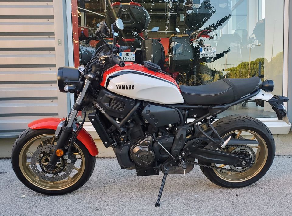YAMAHA XSR 700 4