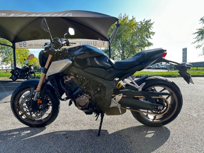HONDA CB 650 RA 4