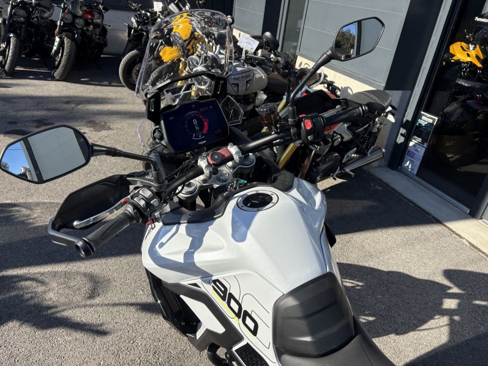 TRIUMPH Tiger 900 GT PRO 4