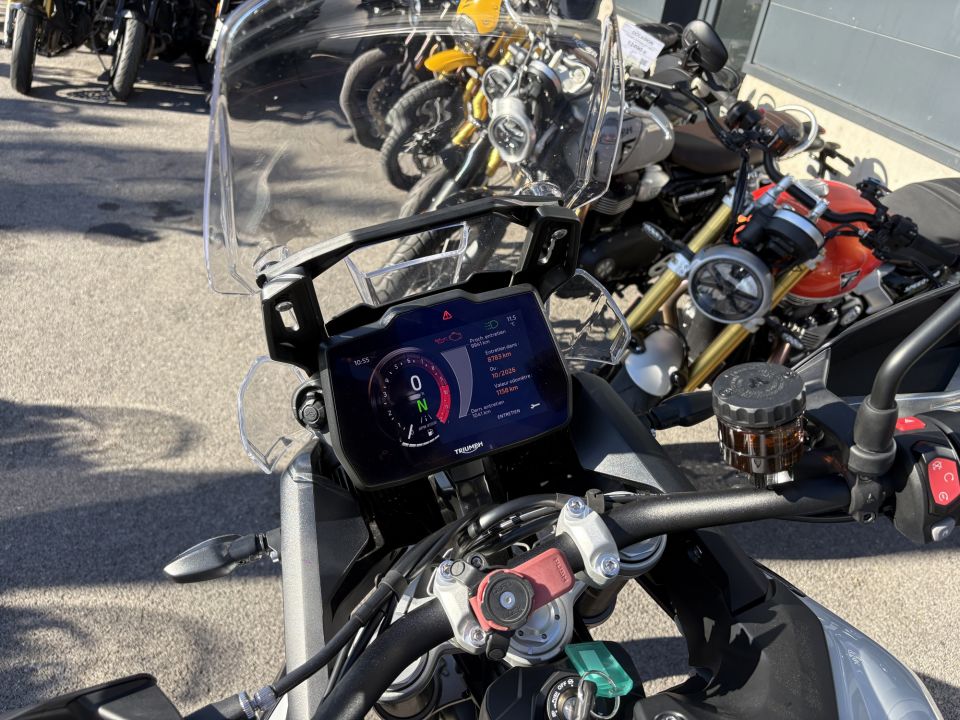 TRIUMPH Tiger 900 GT PRO 4