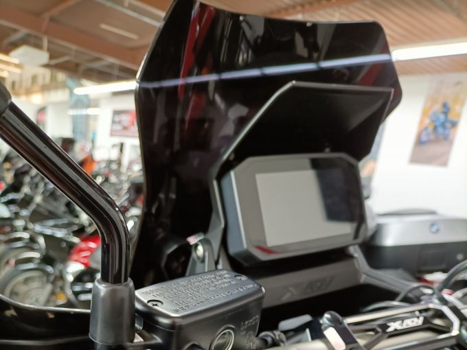 HONDA X-ADV 4