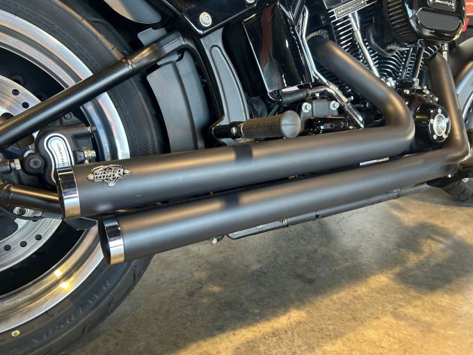 HARLEY-DAVIDSON SOFTAIL FAT BOY 1800 S 4