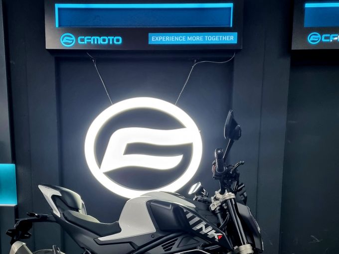 CF MOTO 450 NK 4