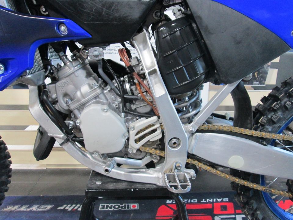 YAMAHA 125 YZ 2024 4