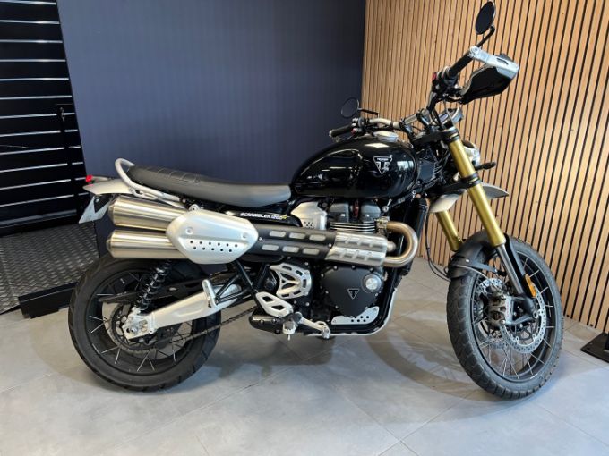 TRIUMPH SCRAMBLER 1200 XE 4