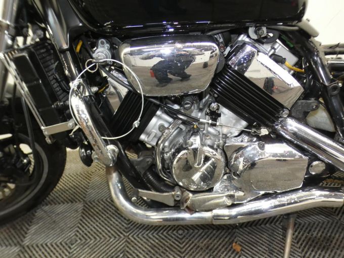 HONDA VFC 4