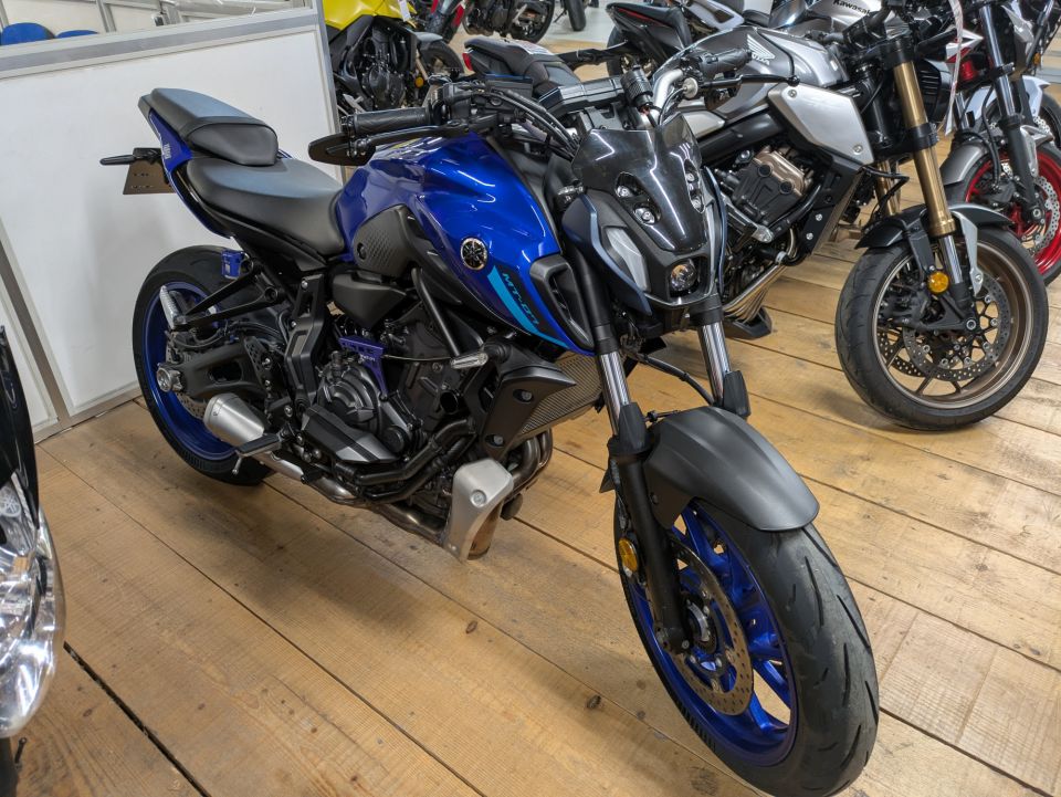 YAMAHA MT-07 (47.5CV) 4