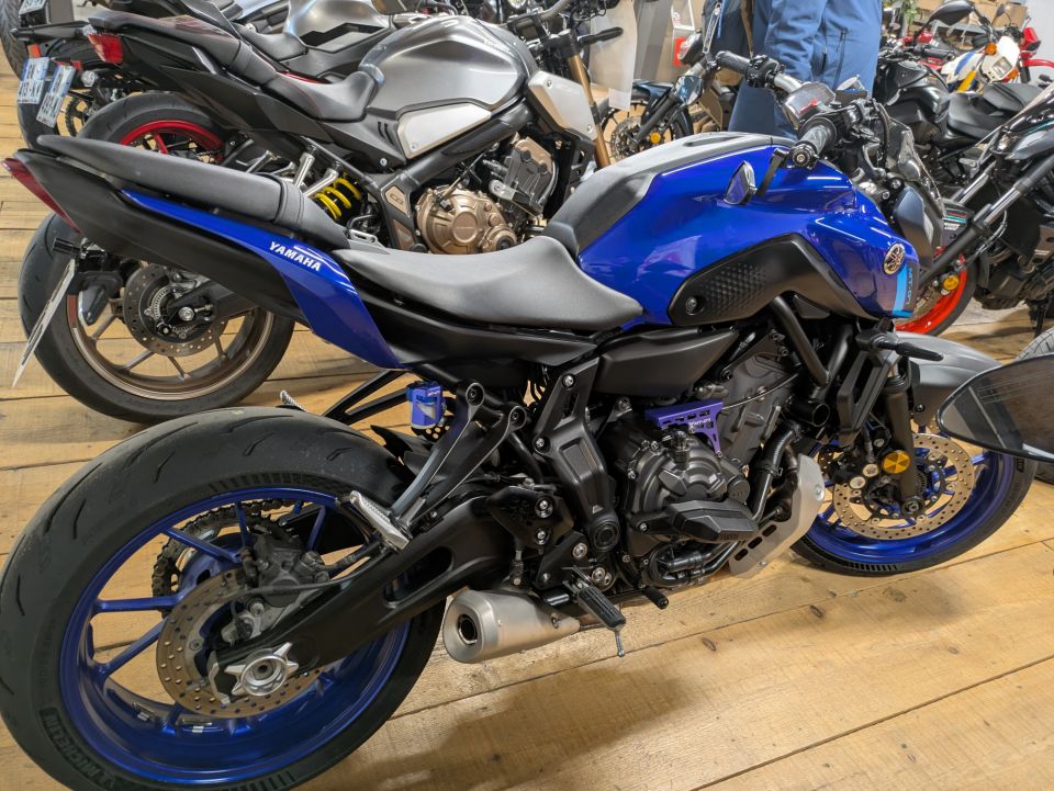 YAMAHA MT-07 (47.5CV) 4