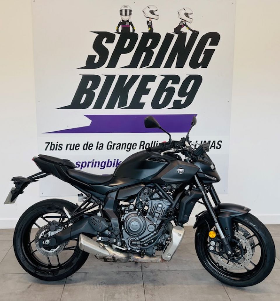 YAMAHA MT-07 (47.5CV) 4