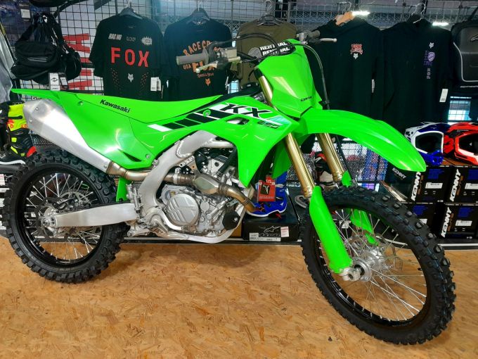 KAWASAKI KX 4