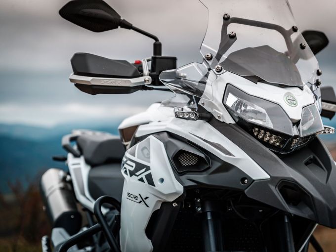 BENELLI TRK 502 X 4