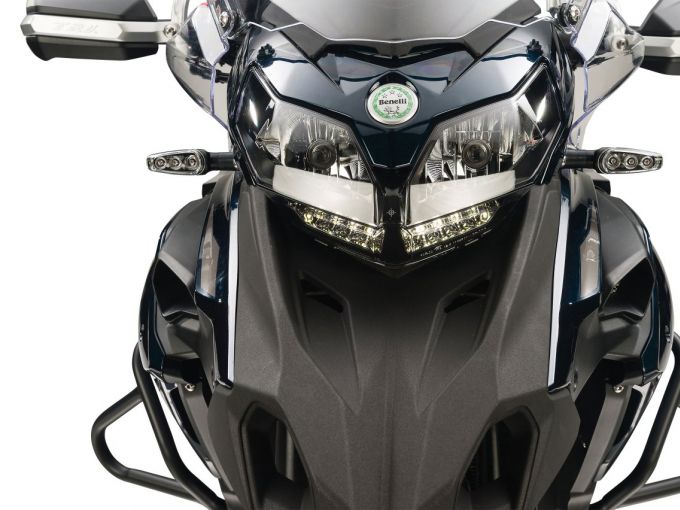 BENELLI TRK 502 X 4