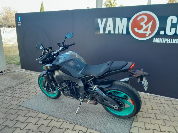YAMAHA MT-10 4