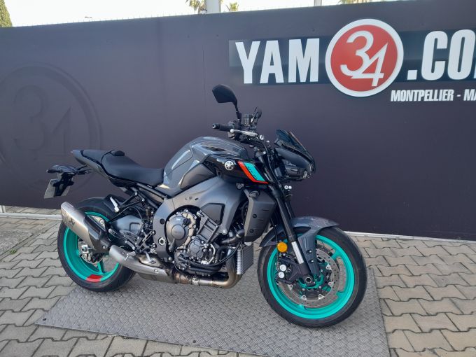 YAMAHA MT-10 4