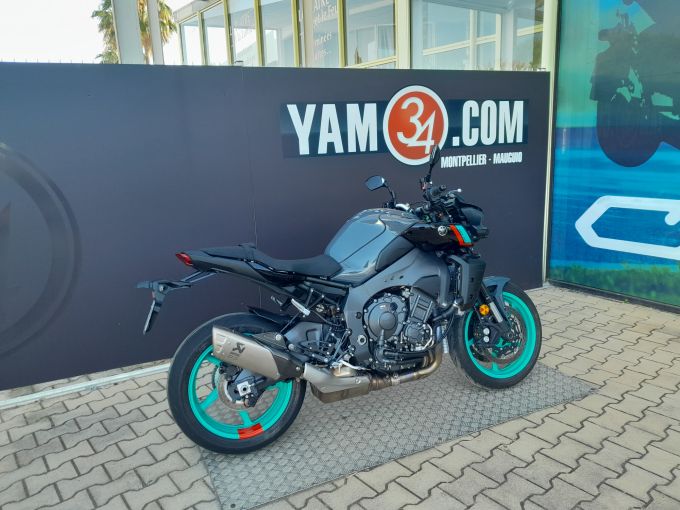 YAMAHA MT-10 4
