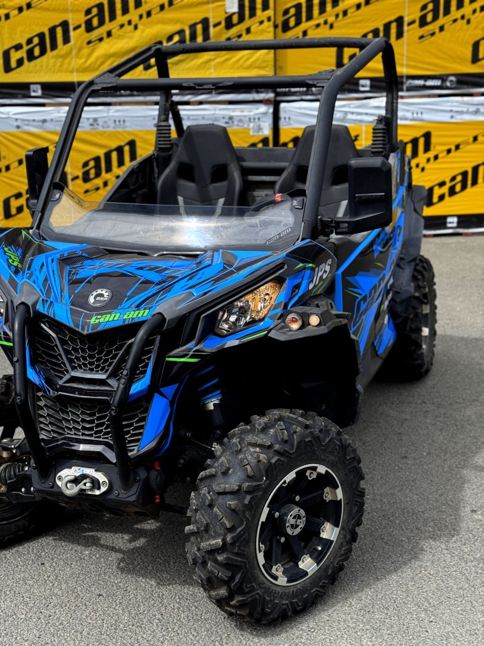 CAN-AM MAVERICK 4
