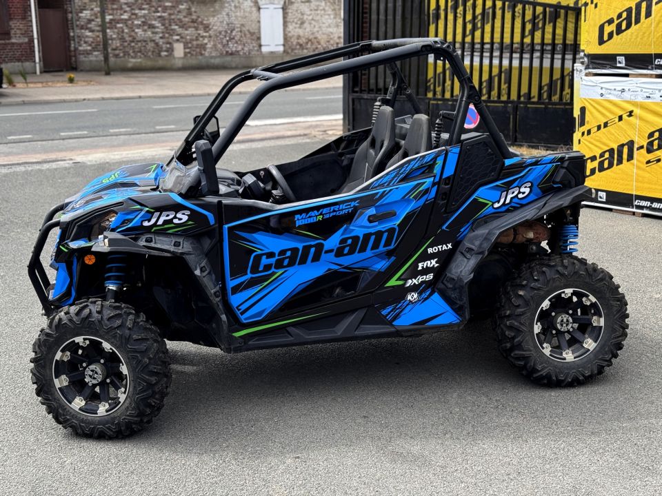 CAN-AM MAVERICK 4