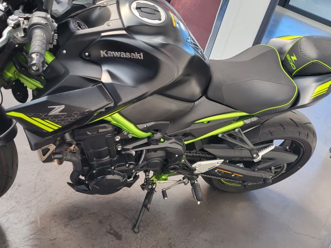 KAWASAKI Z 900 4