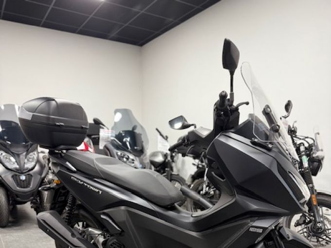 KYMCO DOWNTOWN 125 4
