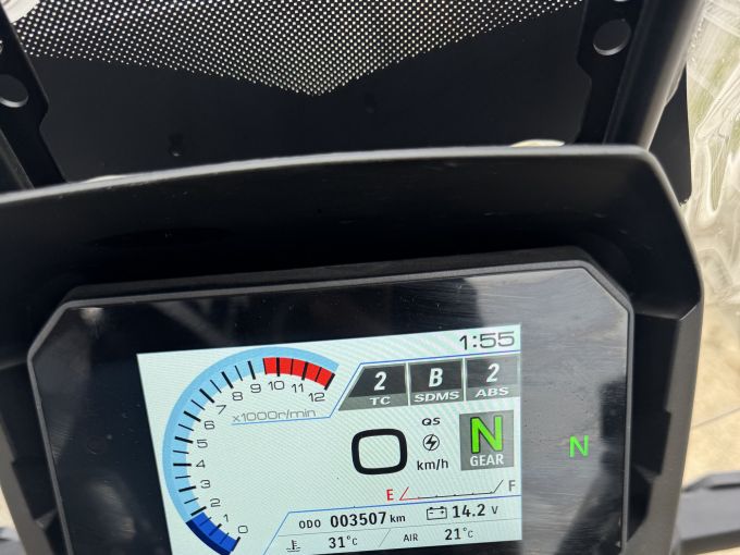 SUZUKI V-STROM 800SE 4