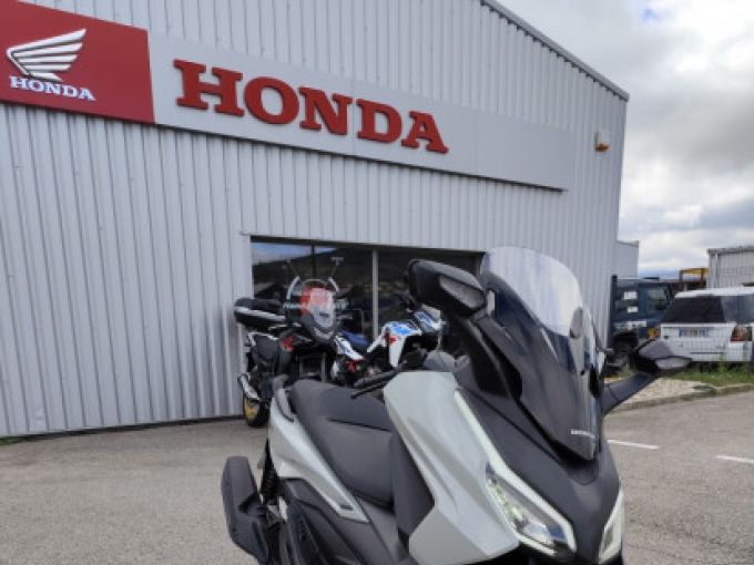 HONDA FORZA 125 ABS 4