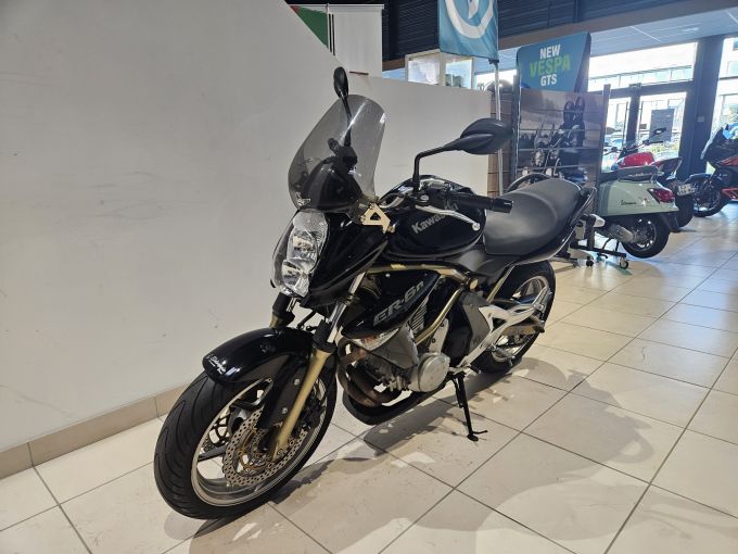 KAWASAKI ER-6 4