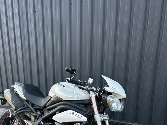 TRIUMPH SPEED TRIPLE 1050 4
