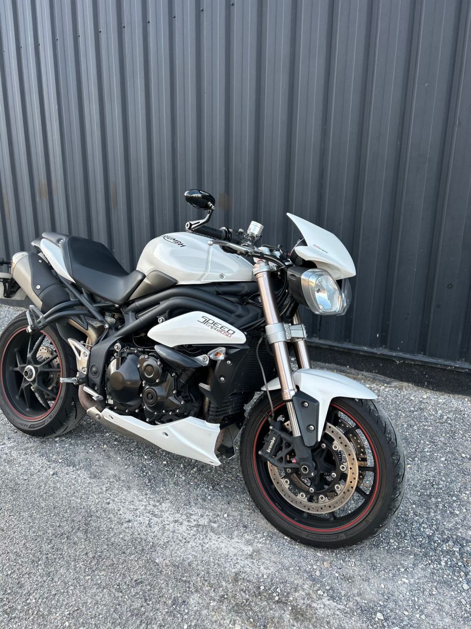 TRIUMPH SPEED TRIPLE 1050 4