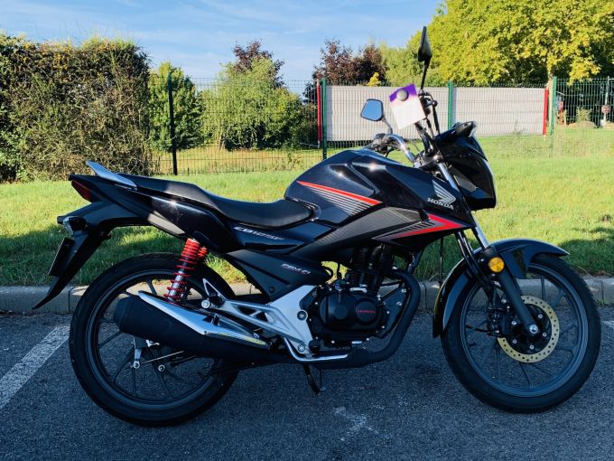 HONDA CBF 125 4