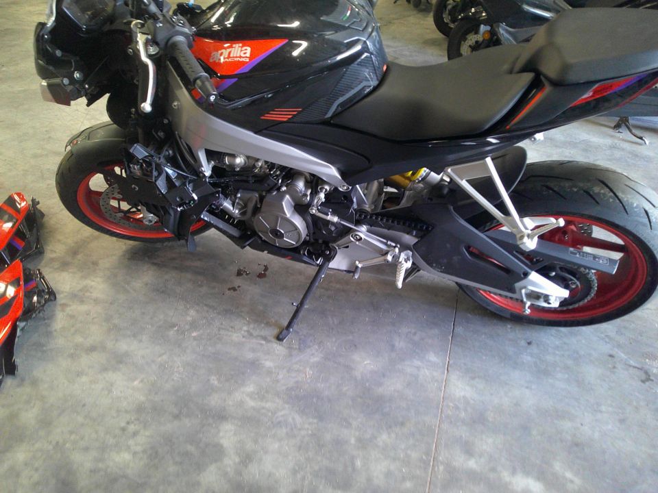 APRILIA TUONO 660 4
