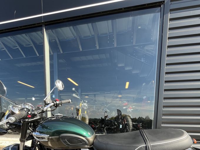 TRIUMPH Bonneville T100 4