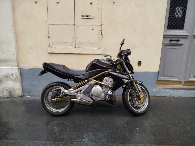 KAWASAKI ER-6 (47.5CV) 4