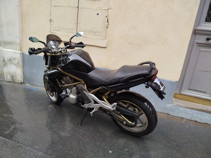 KAWASAKI ER-6 (47.5CV) 4