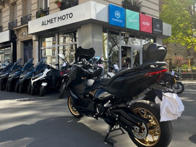 YAMAHA XP T-MAX 560 TECH MAX 4