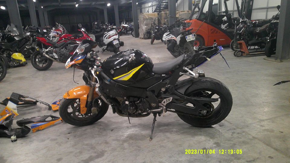 SUZUKI gsxr 1000 4
