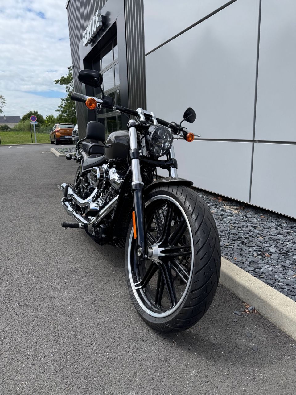 HARLEY-DAVIDSON SOFTAIL BREAKOUT 1868 4