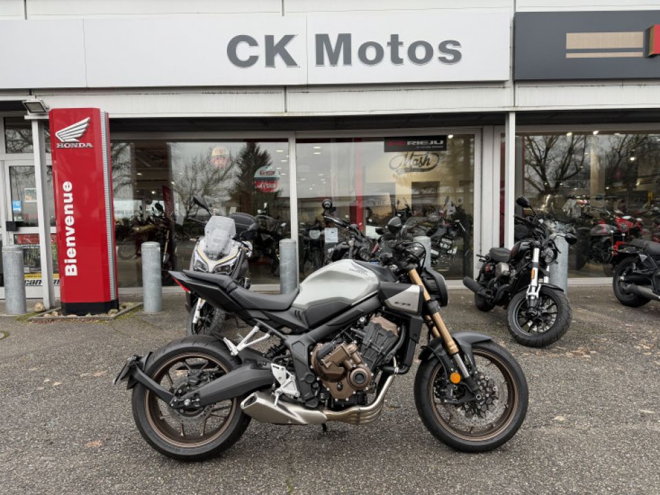 HONDA CB650R Neo Sports Café 4