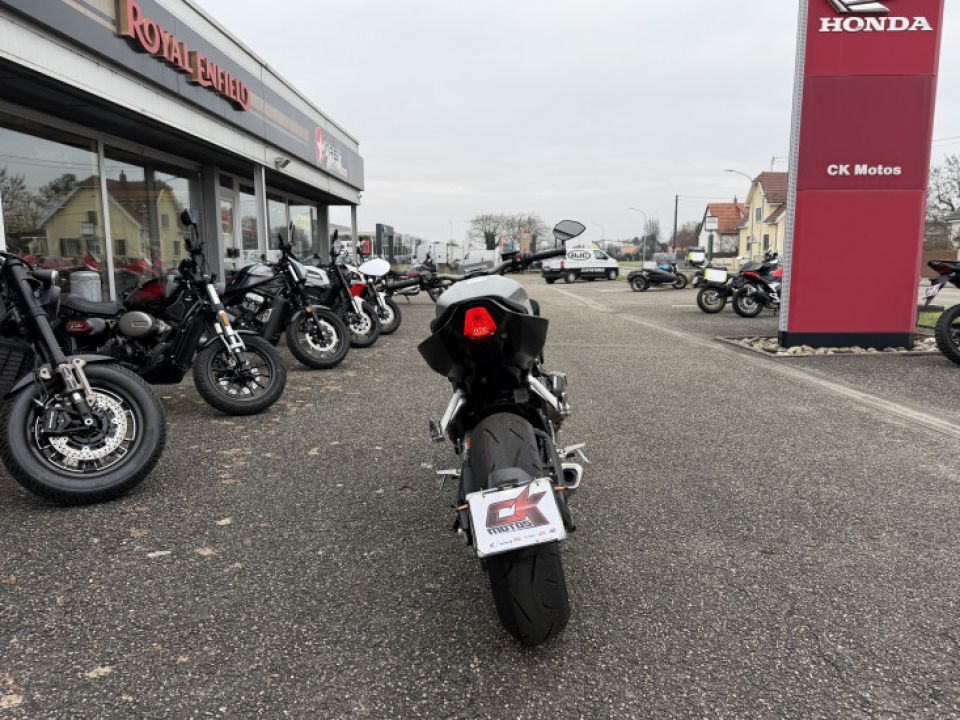 HONDA CB650R Neo Sports Café 4