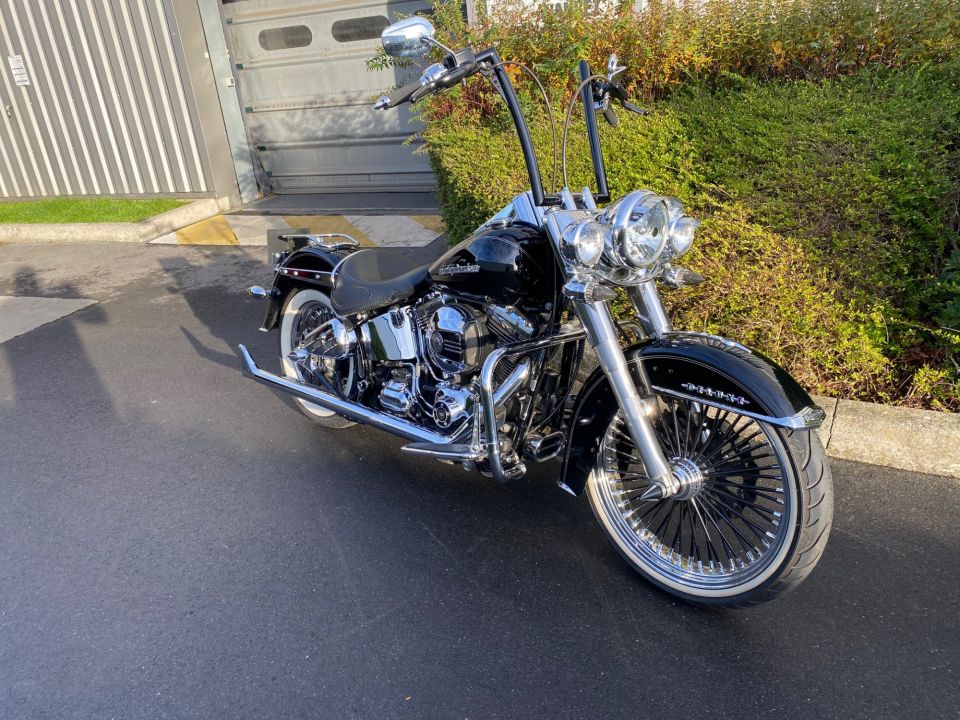 HARLEY-DAVIDSON SOFTAIL DELUXE 1690 4